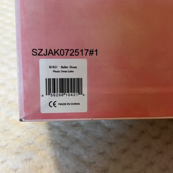 Ballerina Jewelry Box for Girls - Picture 10 of 12